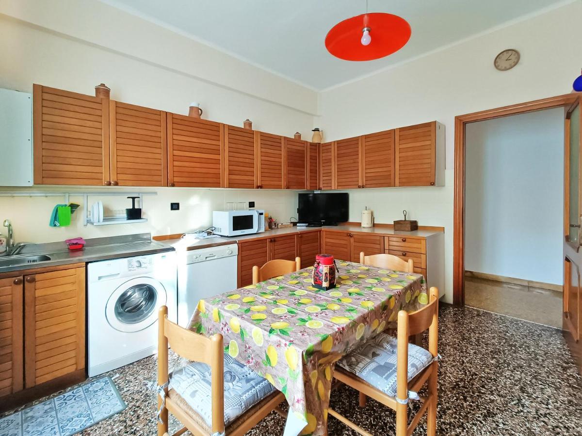 San Martino Appartament Con Parcheggio Privato Генуя Экстерьер фото